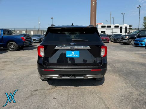Used 2020 Ford Explorer XLT w/ Equipment Group 202A AWD/4WD image 6