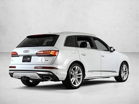 Certified 2025 Audi Q7 3.0T Premium Plus w/ Premium Plus Package AWD/4WD image 5
