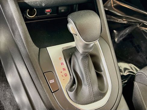 Used 2024 Kia Forte LXS w/ LXS Technology Package FWD image 16