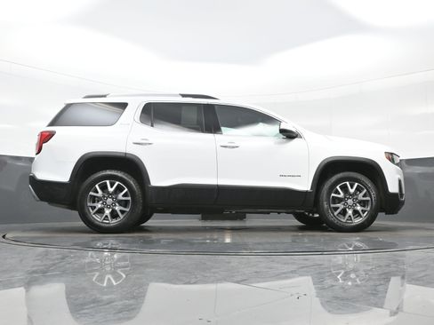 Used 2023 GMC Acadia SLE w/ Driver Convenience Package FWD image 34