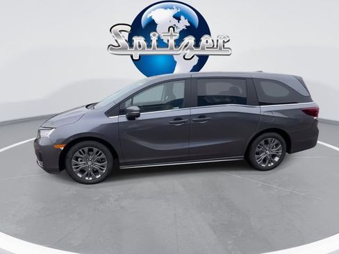 New 2026 Honda Odyssey Touring image 6
