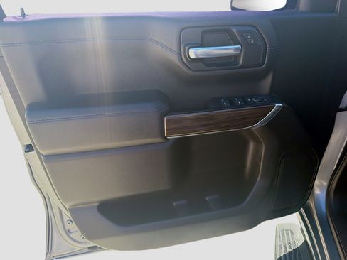 Used 2021 Chevrolet Silverado 1500 RST w/ Z71 Off-Road Package AWD/4WD image 19