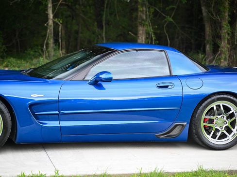 Used 2003 Chevrolet Corvette Z06 w/ Memory Package, 3 Drivers RWD image 37
