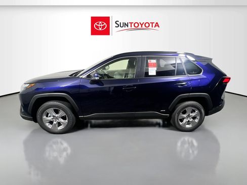 New 2025 Toyota RAV4 XLE image 7
