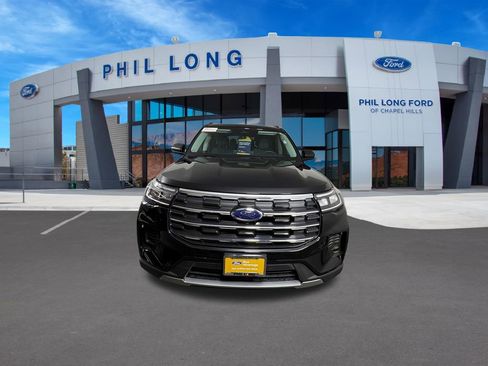 Certified 2025 Ford Explorer Active AWD/4WD image 8