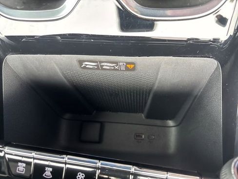 Used 2024 Chevrolet Traverse Z71 w/ Enhanced Driving Package image 24