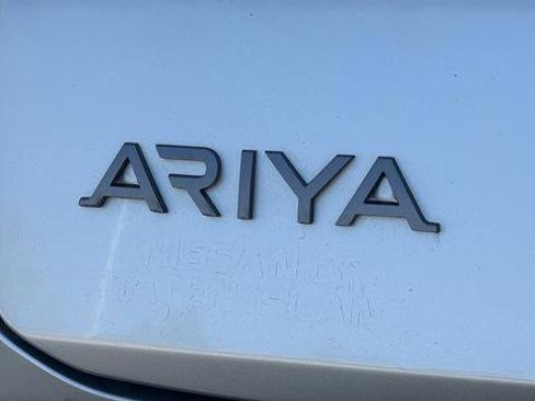 Used 2023 Nissan Ariya AWD image 29