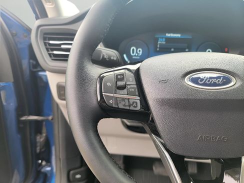 Used 2023 Ford Escape Active w/ Tech Pack #2 AWD/4WD image 17