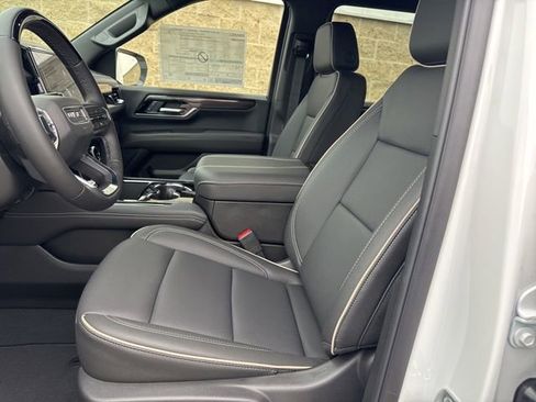 New 2026 GMC Yukon XL Elevation AWD/4WD image 18