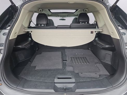 Used 2014 Nissan Rogue SL w/ SL Premium Package image 31