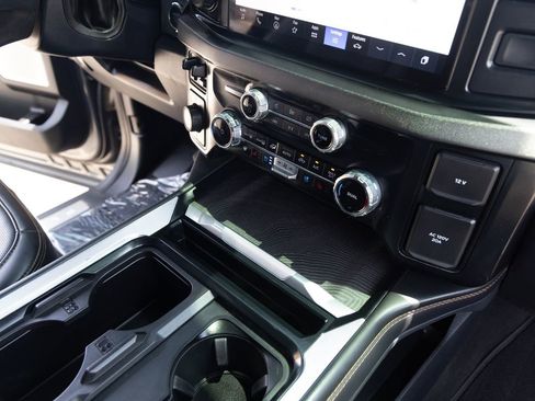 Used 2024 Ford F350 Platinum w/ FX4 Off-Road Package image 26