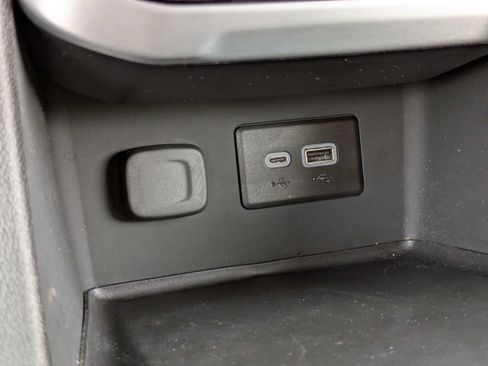 Used 2023 GMC Acadia SLE w/ Driver Convenience Package FWD image 22
