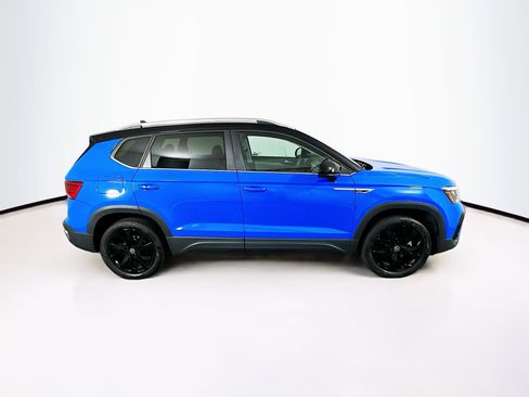 Used 2023 Volkswagen Taos SE image 10