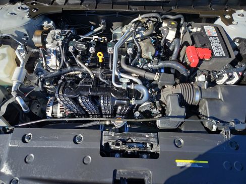 Certified 2023 Nissan Altima 2.5 SR w/ SR Premium Package image 27