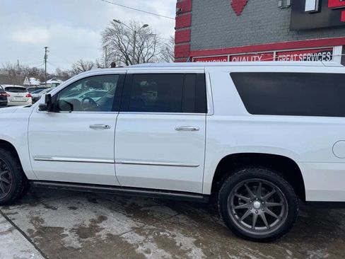 Used 2016 Cadillac Escalade ESV Premium image 10