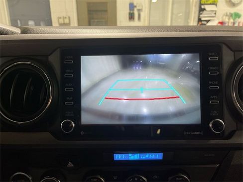 Used 2023 Toyota Tacoma TRD Off-Road image 17