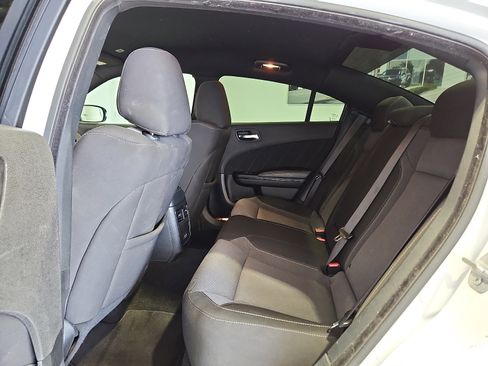 Used 2020 Dodge Charger SXT w/ Blacktop Package RWD image 9