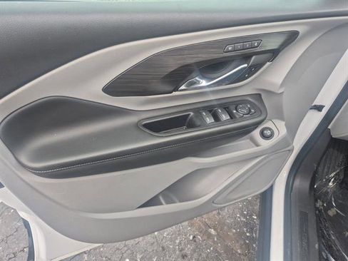 Certified 2023 GMC Terrain SLT image 52