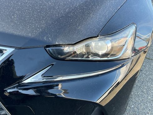 Used 2017 Lexus IS 200t w/ Navigation System Package RWD image 11