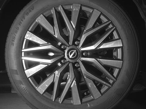 Used 2025 Nissan Altima 2.5 SV image 15