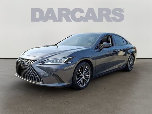 Used 2023 Lexus ES 350 w/ Premium Package FWD image 3