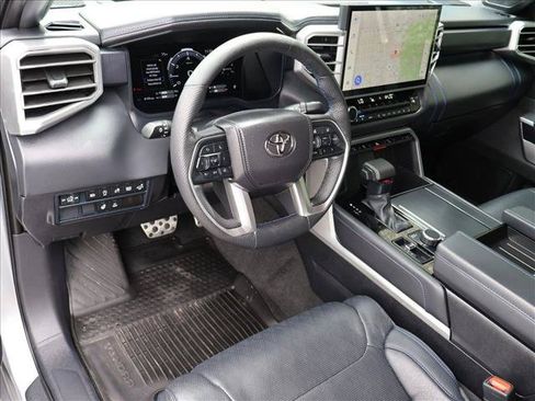Used 2025 Toyota Tundra Platinum AWD/4WD image 10