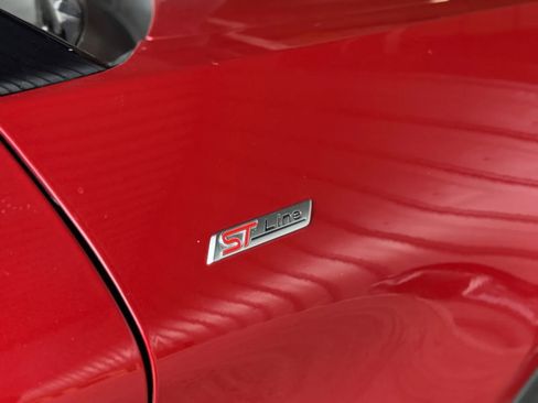 Used 2025 Ford Explorer ST-Line w/ Premium Package image 45