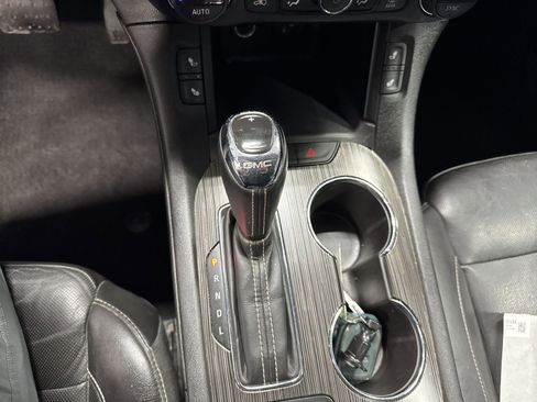 Used 2018 GMC Acadia SLT FWD image 22