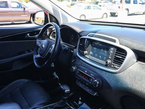 Used 2020 Kia Sorento EX FWD image 20
