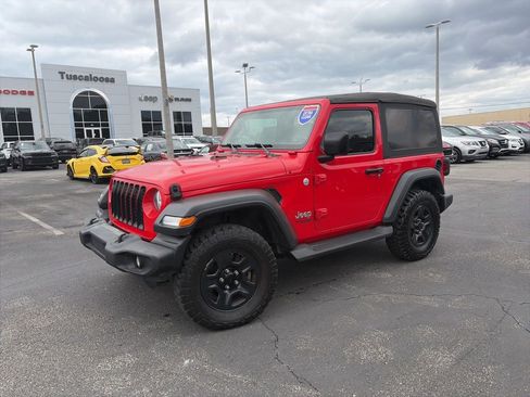 Used 2018 Jeep Wrangler Sport S image 3