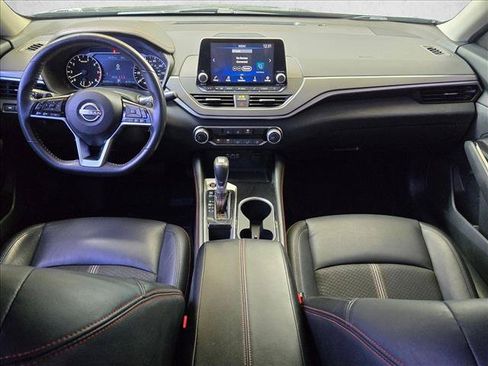 Used 2023 Nissan Altima 2.5 SR FWD image 16