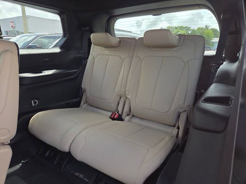 New 2026 Jeep Grand Cherokee L Limited RWD image 7