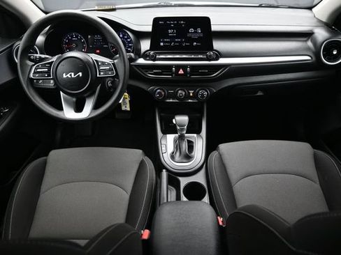 Used 2023 Kia Forte LXS w/ LXS Technology Package FWD image 15