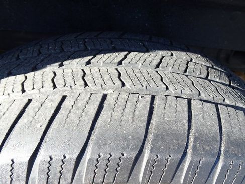 Used 2020 Chevrolet Silverado 1500 LT w/ All-Star Edition image 36