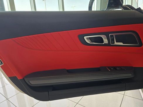 Used 2018 Mercedes-Benz AMG GT C image 32