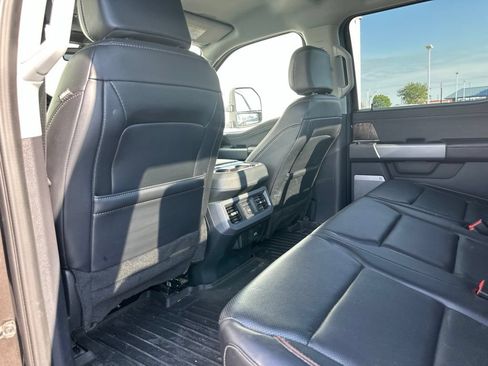 Used 2024 Ford F250 Lariat w/ Sport Appearance Package AWD/4WD image 19