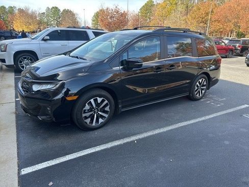 Used 2026 Honda Odyssey EX-L image 3