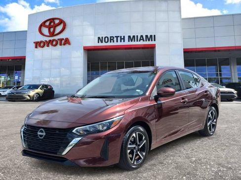 Used 2024 Nissan Sentra SV FWD image 2