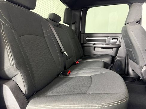 Used 2025 RAM 2500 Big Horn AWD/4WD image 29