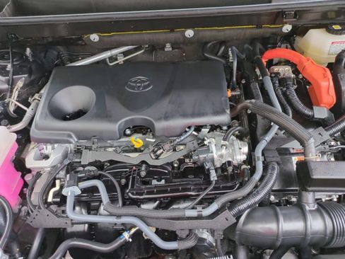 Used 2025 Toyota RAV4 XLE AWD/4WD image 22