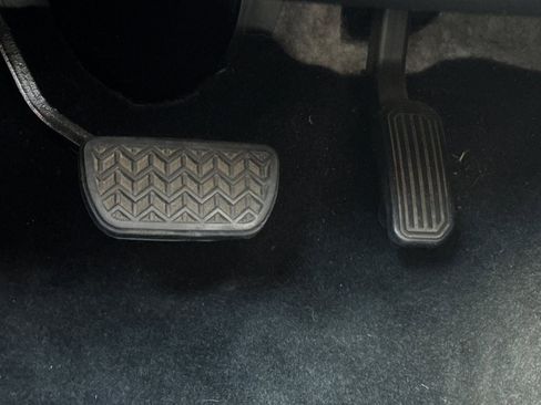 Used 2018 Toyota Tacoma SR5 RWD image 41