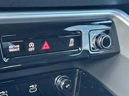 New 2025 Audi Q5 Premium Plus image 20