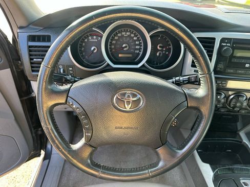 Used 2007 Toyota 4Runner Limited AWD/4WD image 12