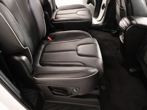 Used 2025 Hyundai Palisade SEL image 16