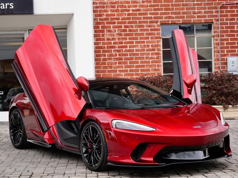 Used 2022 McLaren GT image 15