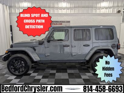 Used 2025 Jeep Wrangler Unlimited Sahara w/ Safety Group