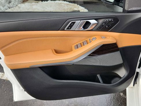 Certified 2024 BMW X7 xDrive40i w/ M Sport Package image 12