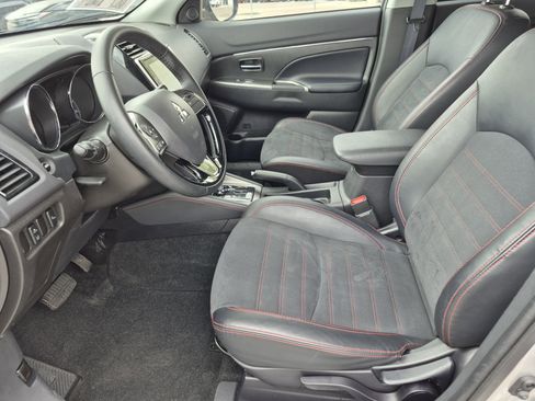 Used 2025 Mitsubishi Outlander Sport ES image 16