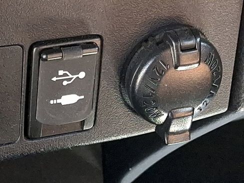 Used 2016 Toyota RAV4 Limited AWD/4WD image 26