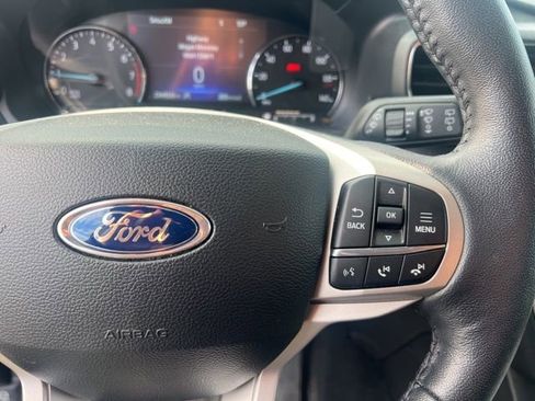 Used 2024 Ford Explorer XLT w/ Equipment Group 202A image 21